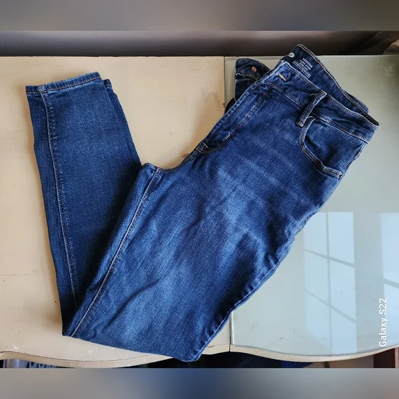 Old Navy Women's Rockstar Super Skinny High Rise Jeans - Dark Blue - Picture 2 of 4